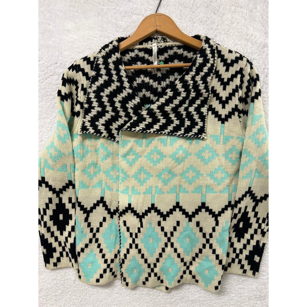 KATE Collection Geometric Aztec Print Cardigan Sweater‎ Women's Cream Blue Black